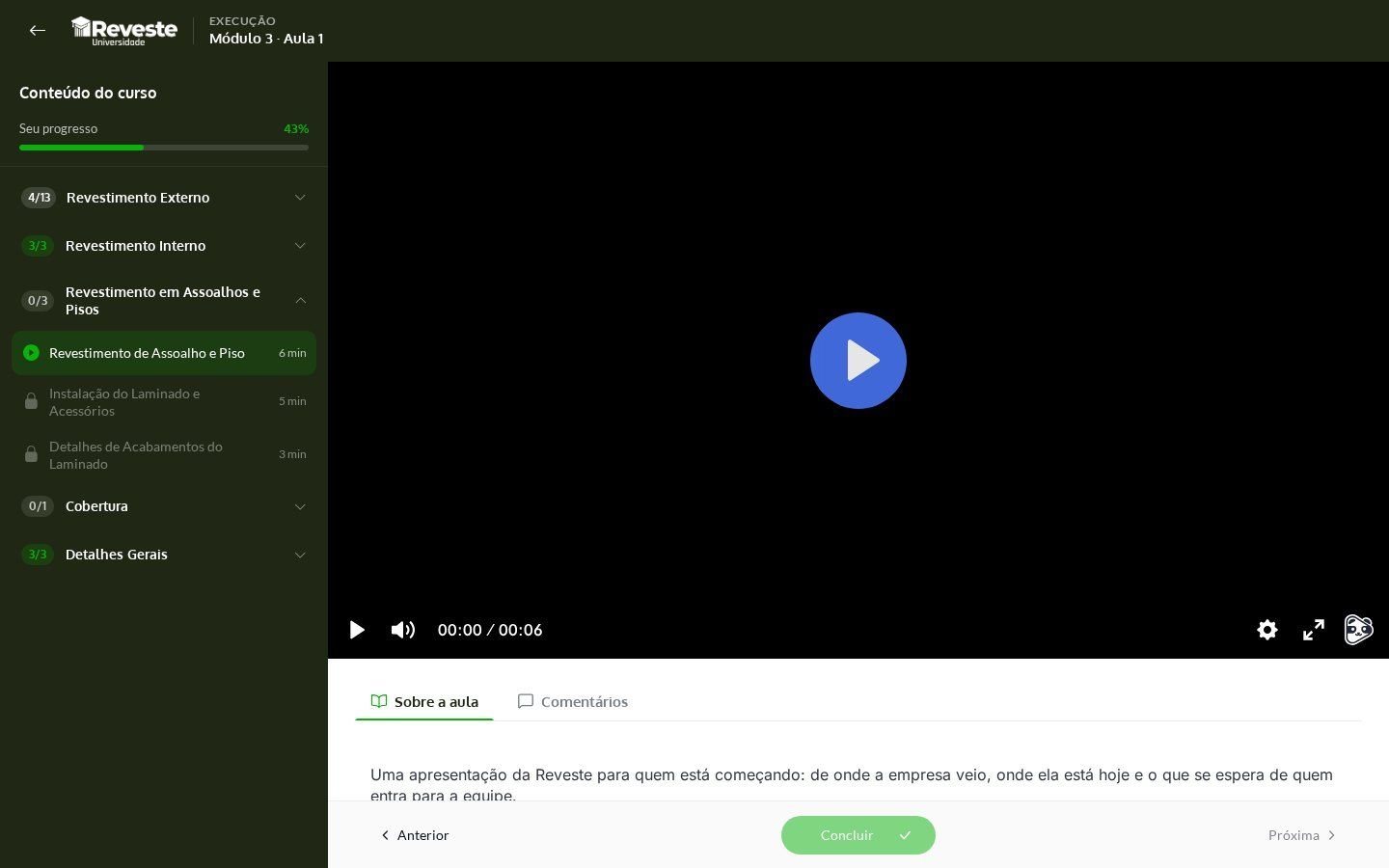 Aula em vídeo na Universidade Reveste